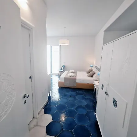 Kalinifta Oda ve Kahvaltı Torre Lapillo