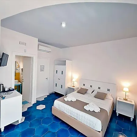 Kalinifta 4*