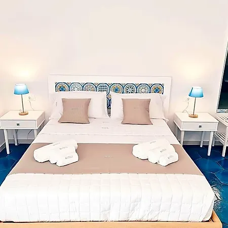 Kalinifta לינה וארוחת בוקר 4*