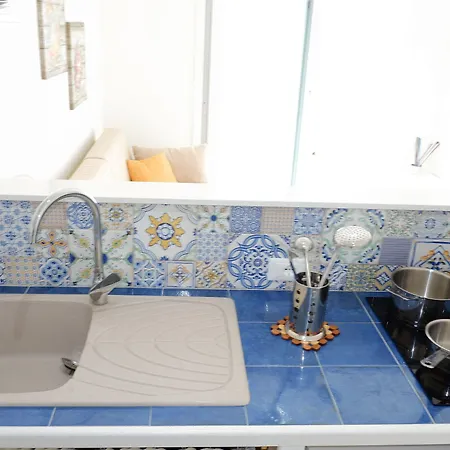 Bed & Breakfast Kalinifta 4*
