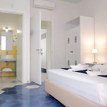Alojamento de Acomodação e Pequeno-almoço Kalinifta 4*